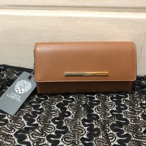 VINCE CAMUTO WALLET